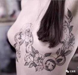 网红吃瓜纹身女孩视频在线观看,揭秘网络红人的真实生活